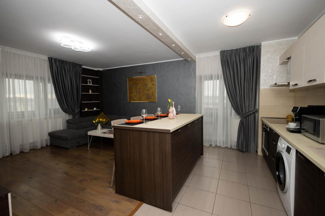 Central Apartament 4 Apartment Iasi Exterior photo